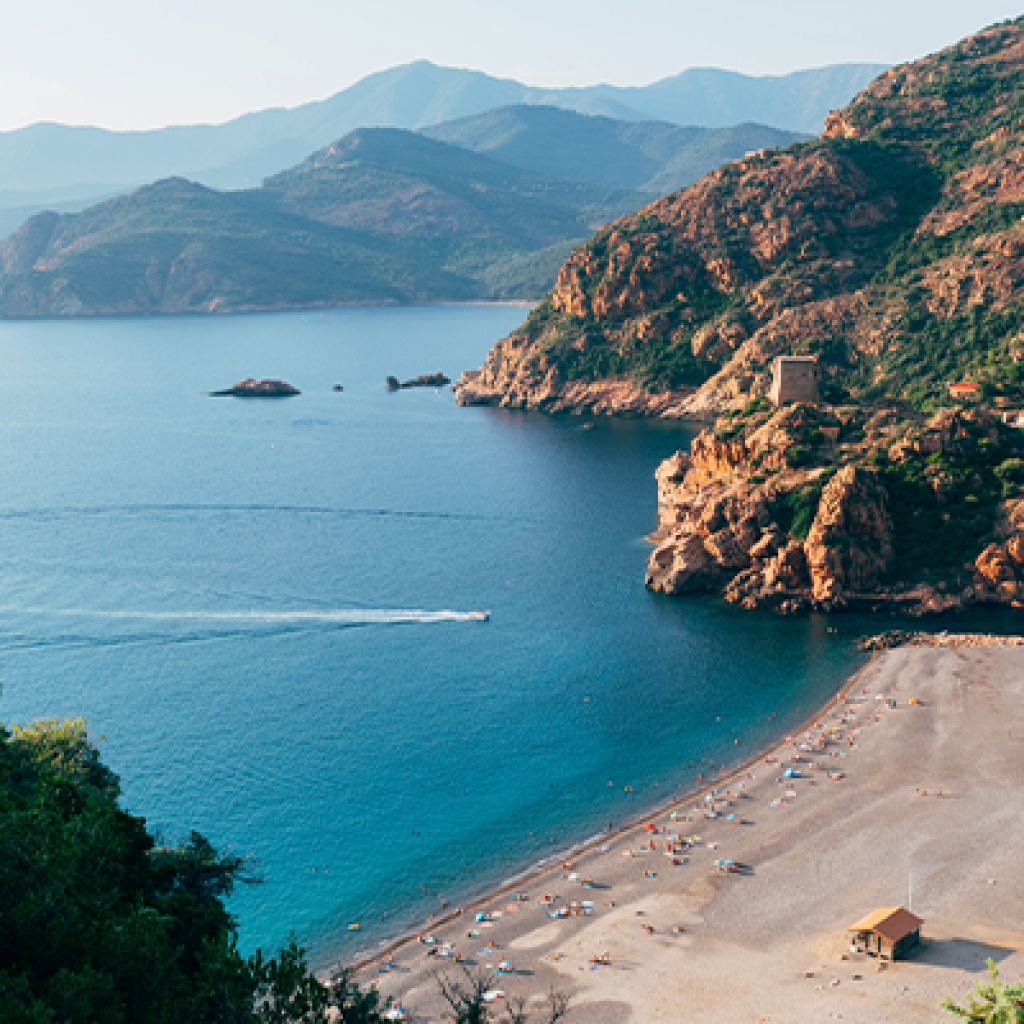 From Italy 🇮🇹<br> to Corsica 🇫🇷