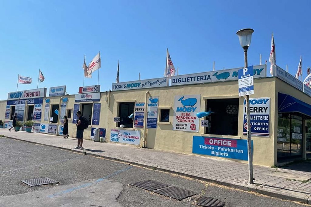 offices from Moby Blu Navy and Toremar in the Piombino harbour