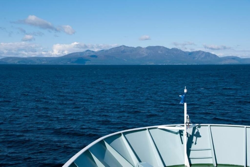 Ferry sailing to Arran