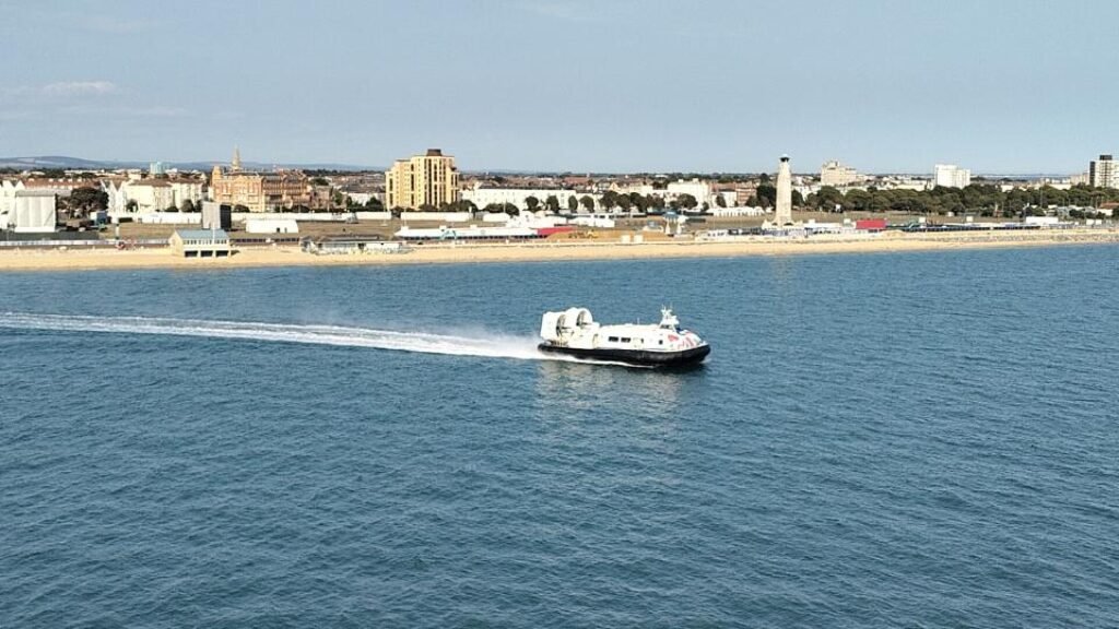 Hovertravel's Hovercraft Southsea (Portsmouth) - Ryde leaving the beach